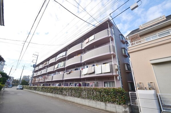 フローレスタカーサの物件外観写真